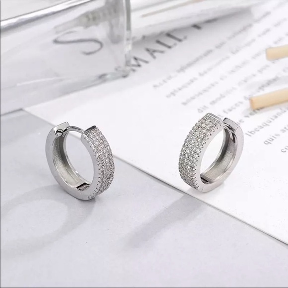 New 925 Sterling Silver Diamond Crystal Huggie Hoop Earrings - Picture 3 of 12